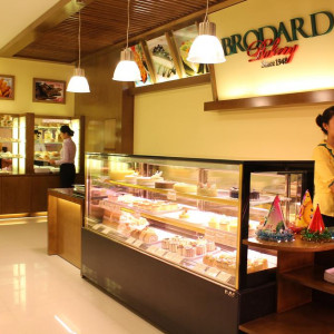 Brodard Bakery