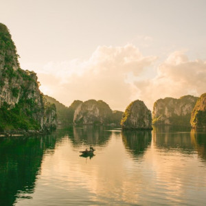 Vịnh Hạ Long Việt Nam Lọt Top 10 Di Sản Đẹp Nhất Thế Giới